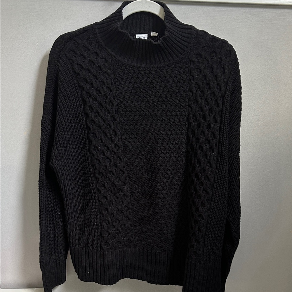 GAP Women's Classic Black Knit Crewneck Sweater
